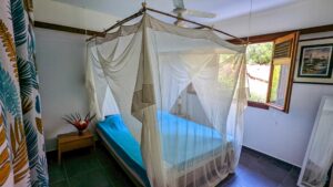 Kaz a FALVERT chambre cote jardin