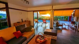 Kaz a FALVERT le salon